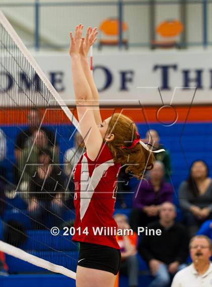 Thumbnail 3 in SS Seward vs. Tuxedo (Section 9 Class D Final) photogallery.