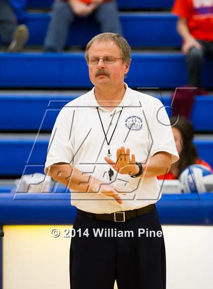 Thumbnail 1 in SS Seward vs. Tuxedo (Section 9 Class D Final) photogallery.