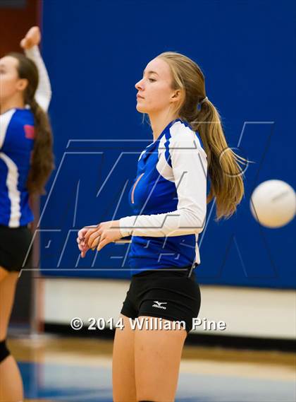 Thumbnail 3 in SS Seward vs. Tuxedo (Section 9 Class D Final) photogallery.