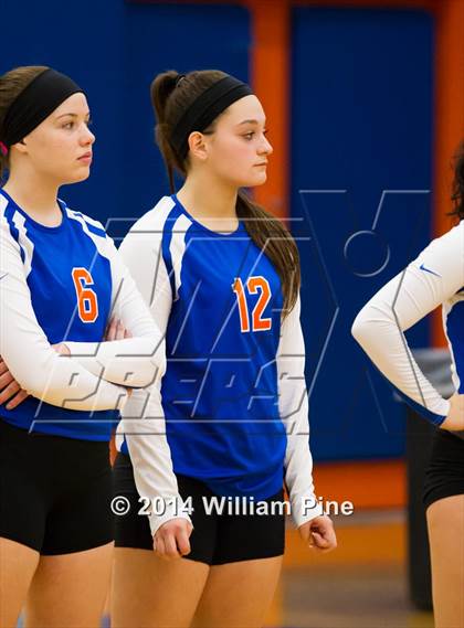 Thumbnail 3 in SS Seward vs. Tuxedo (Section 9 Class D Final) photogallery.