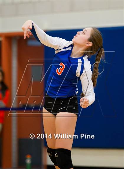 Thumbnail 2 in SS Seward vs. Tuxedo (Section 9 Class D Final) photogallery.