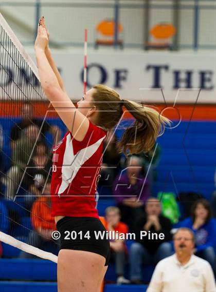 Thumbnail 3 in SS Seward vs. Tuxedo (Section 9 Class D Final) photogallery.