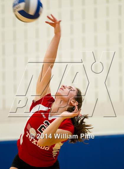 Thumbnail 2 in SS Seward vs. Tuxedo (Section 9 Class D Final) photogallery.