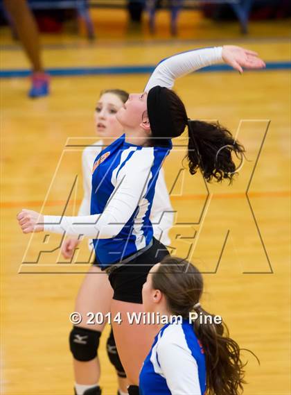 Thumbnail 1 in SS Seward vs. Tuxedo (Section 9 Class D Final) photogallery.