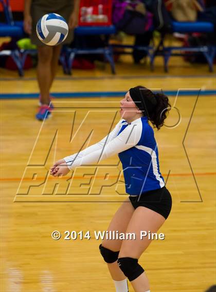 Thumbnail 2 in SS Seward vs. Tuxedo (Section 9 Class D Final) photogallery.
