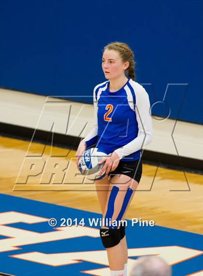 Thumbnail 2 in SS Seward vs. Tuxedo (Section 9 Class D Final) photogallery.