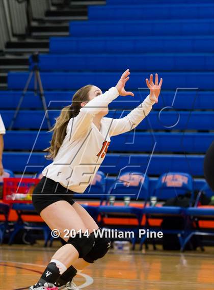 Thumbnail 3 in SS Seward vs. Tuxedo (Section 9 Class D Final) photogallery.