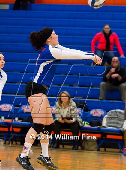 Thumbnail 2 in SS Seward vs. Tuxedo (Section 9 Class D Final) photogallery.