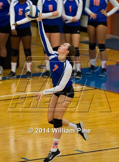 Thumbnail 3 in SS Seward vs. Tuxedo (Section 9 Class D Final) photogallery.