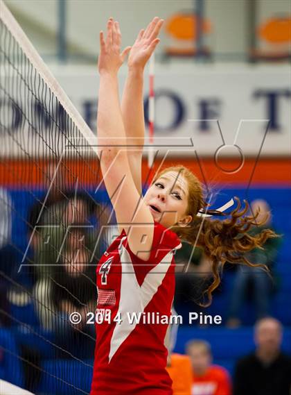 Thumbnail 3 in SS Seward vs. Tuxedo (Section 9 Class D Final) photogallery.