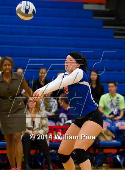 Thumbnail 1 in SS Seward vs. Tuxedo (Section 9 Class D Final) photogallery.