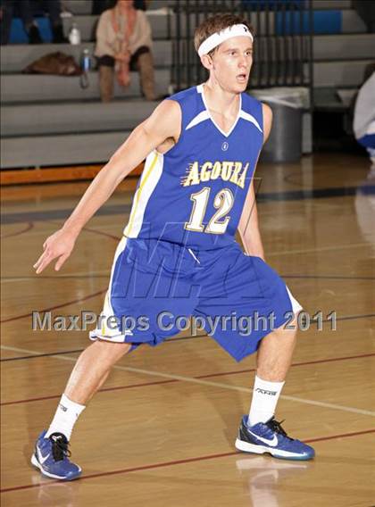 Thumbnail 3 in Roosevelt vs. Agoura (Bulldog Tournament) photogallery.