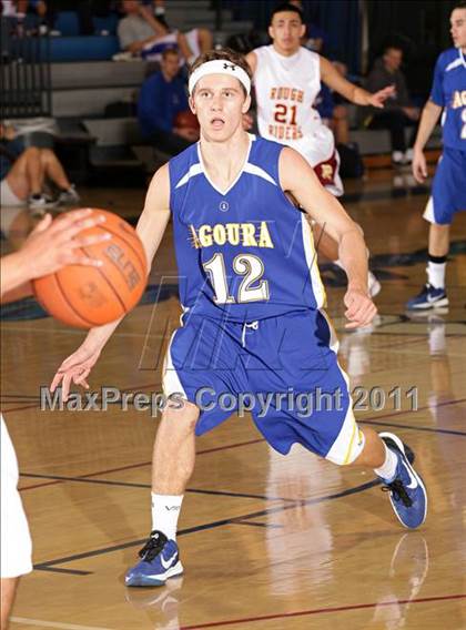 Thumbnail 1 in Roosevelt vs. Agoura (Bulldog Tournament) photogallery.