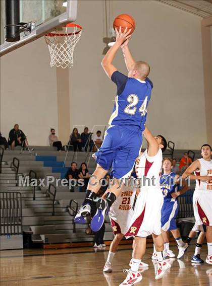 Thumbnail 1 in Roosevelt vs. Agoura (Bulldog Tournament) photogallery.