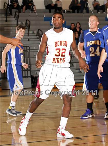 Thumbnail 1 in Roosevelt vs. Agoura (Bulldog Tournament) photogallery.