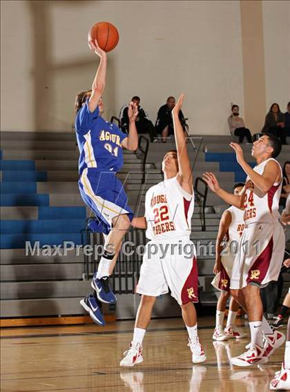 Thumbnail 1 in Roosevelt vs. Agoura (Bulldog Tournament) photogallery.