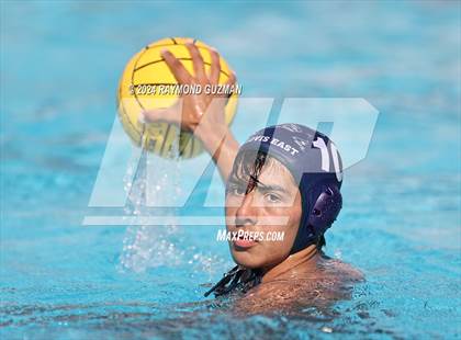 Thumbnail 3 in Clovis East vs. Rocklin photogallery.