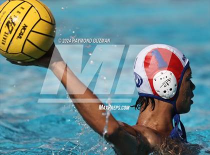Thumbnail 3 in Clovis East vs. Rocklin photogallery.