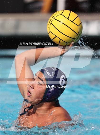 Thumbnail 3 in Clovis East vs. Rocklin photogallery.