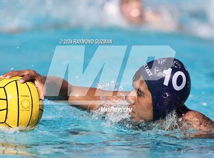 Thumbnail 3 in Clovis East vs. Rocklin photogallery.