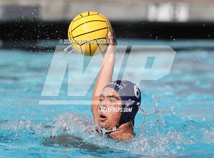 Thumbnail 3 in Clovis East vs. Rocklin photogallery.