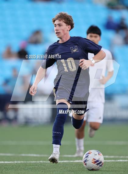 Thumbnail 2 in Mullen vs. Greeley Central (CHSAA 4A Championship) photogallery.