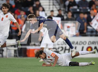 Thumbnail 2 in Mullen vs. Greeley Central (CHSAA 4A Championship) photogallery.