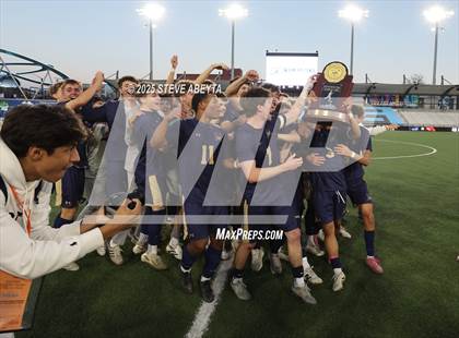 Thumbnail 1 in Mullen vs. Greeley Central (CHSAA 4A Championship) photogallery.