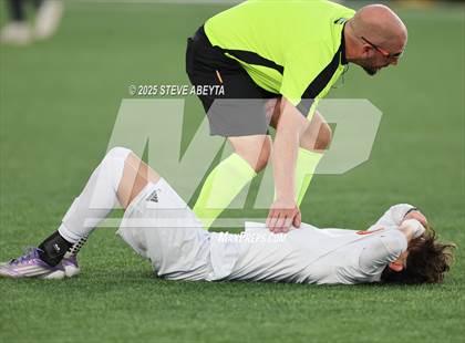 Thumbnail 2 in Mullen vs. Greeley Central (CHSAA 4A Championship) photogallery.