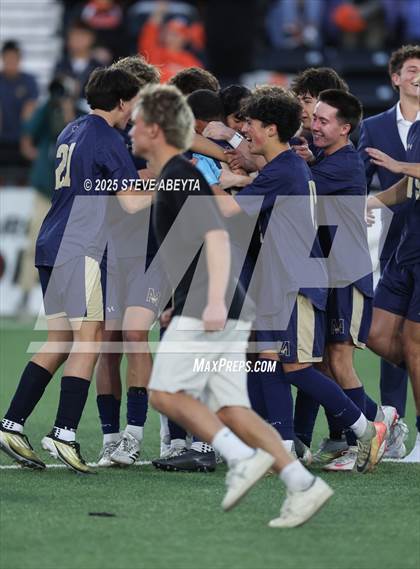 Thumbnail 2 in Mullen vs. Greeley Central (CHSAA 4A Championship) photogallery.