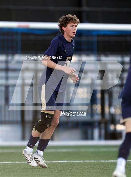 Thumbnail 1 in Mullen vs. Greeley Central (CHSAA 4A Championship) photogallery.