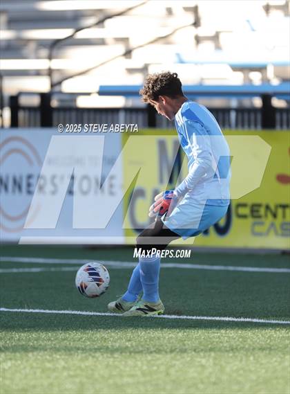 Thumbnail 3 in Mullen vs. Greeley Central (CHSAA 4A Championship) photogallery.