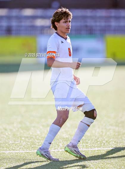 Thumbnail 1 in Mullen vs. Greeley Central (CHSAA 4A Championship) photogallery.