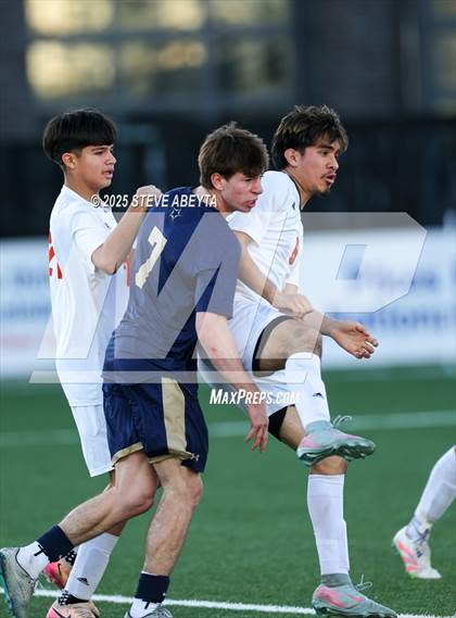 Thumbnail 1 in Mullen vs. Greeley Central (CHSAA 4A Championship) photogallery.