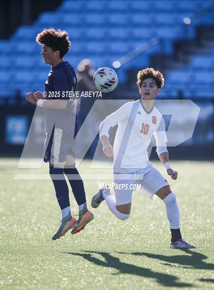 Thumbnail 3 in Mullen vs. Greeley Central (CHSAA 4A Championship) photogallery.