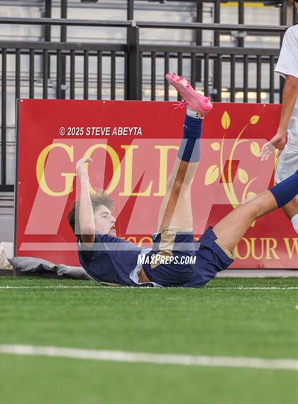 Thumbnail 3 in Mullen vs. Greeley Central (CHSAA 4A Championship) photogallery.