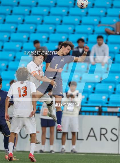 Thumbnail 2 in Mullen vs. Greeley Central (CHSAA 4A Championship) photogallery.