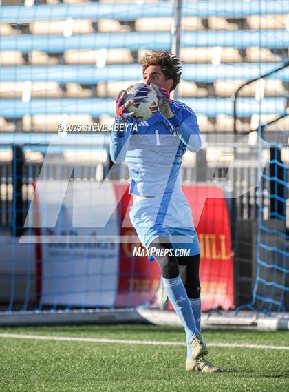 Thumbnail 1 in Mullen vs. Greeley Central (CHSAA 4A Championship) photogallery.