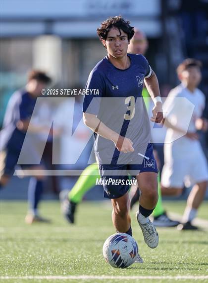 Thumbnail 1 in Mullen vs. Greeley Central (CHSAA 4A Championship) photogallery.