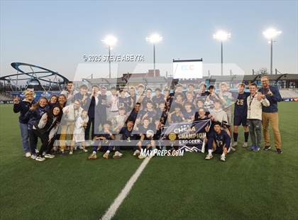 Thumbnail 2 in Mullen vs. Greeley Central (CHSAA 4A Championship) photogallery.