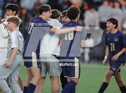 Thumbnail 2 in Mullen vs. Greeley Central (CHSAA 4A Championship) photogallery.