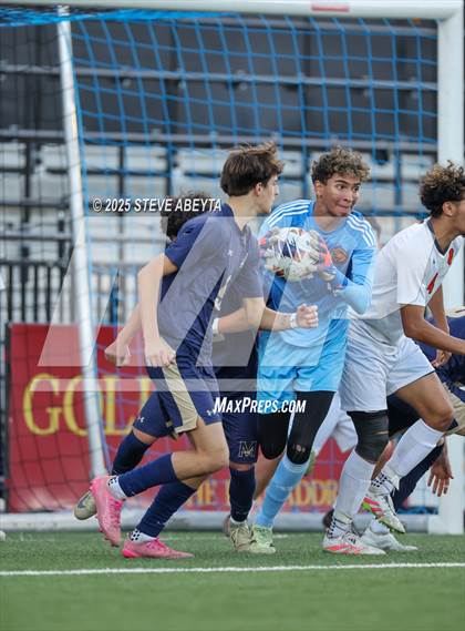 Thumbnail 2 in Mullen vs. Greeley Central (CHSAA 4A Championship) photogallery.