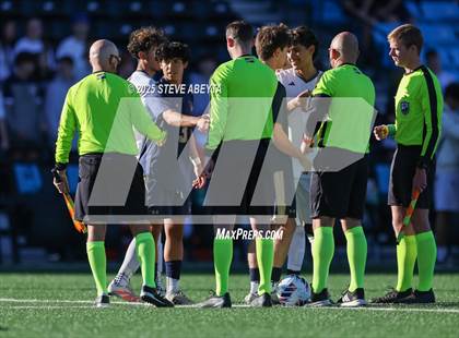 Thumbnail 1 in Mullen vs. Greeley Central (CHSAA 4A Championship) photogallery.