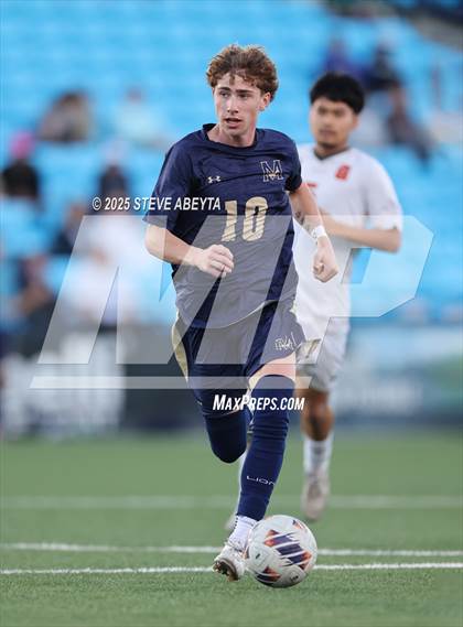 Thumbnail 3 in Mullen vs. Greeley Central (CHSAA 4A Championship) photogallery.