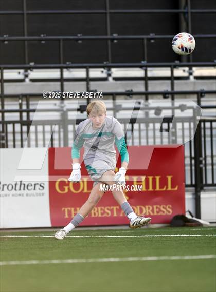 Thumbnail 3 in Mullen vs. Greeley Central (CHSAA 4A Championship) photogallery.