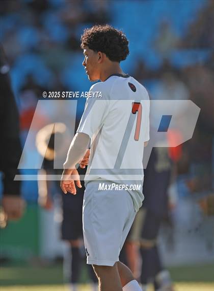 Thumbnail 3 in Mullen vs. Greeley Central (CHSAA 4A Championship) photogallery.