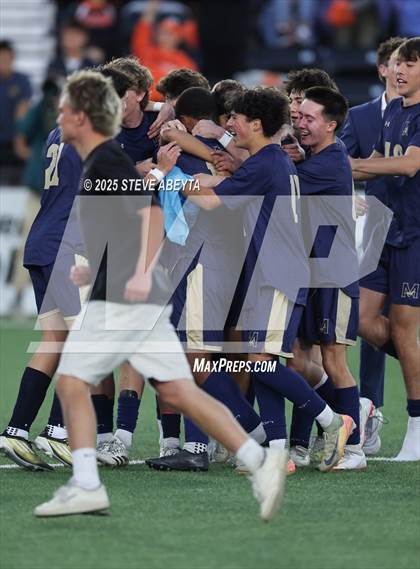 Thumbnail 3 in Mullen vs. Greeley Central (CHSAA 4A Championship) photogallery.