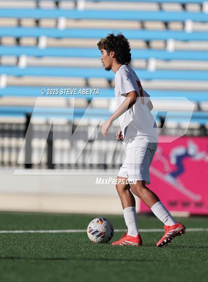 Thumbnail 3 in Mullen vs. Greeley Central (CHSAA 4A Championship) photogallery.