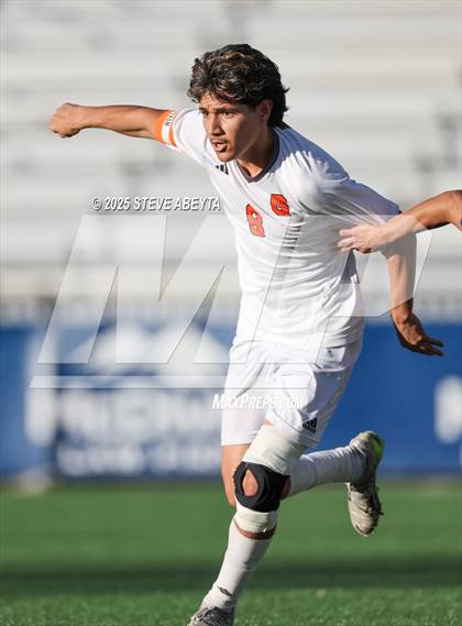 Thumbnail 3 in Mullen vs. Greeley Central (CHSAA 4A Championship) photogallery.