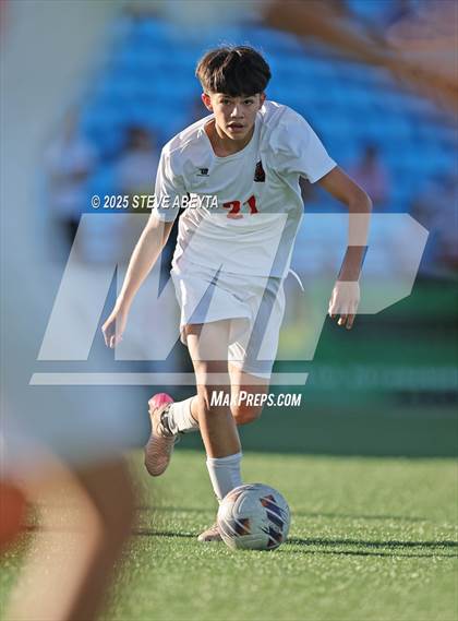 Thumbnail 1 in Mullen vs. Greeley Central (CHSAA 4A Championship) photogallery.